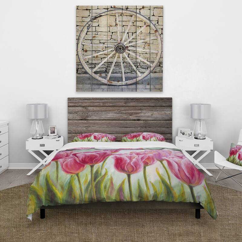 Designart 'Tulips Flowers Blossoming' Traditional Duvet Cover Set