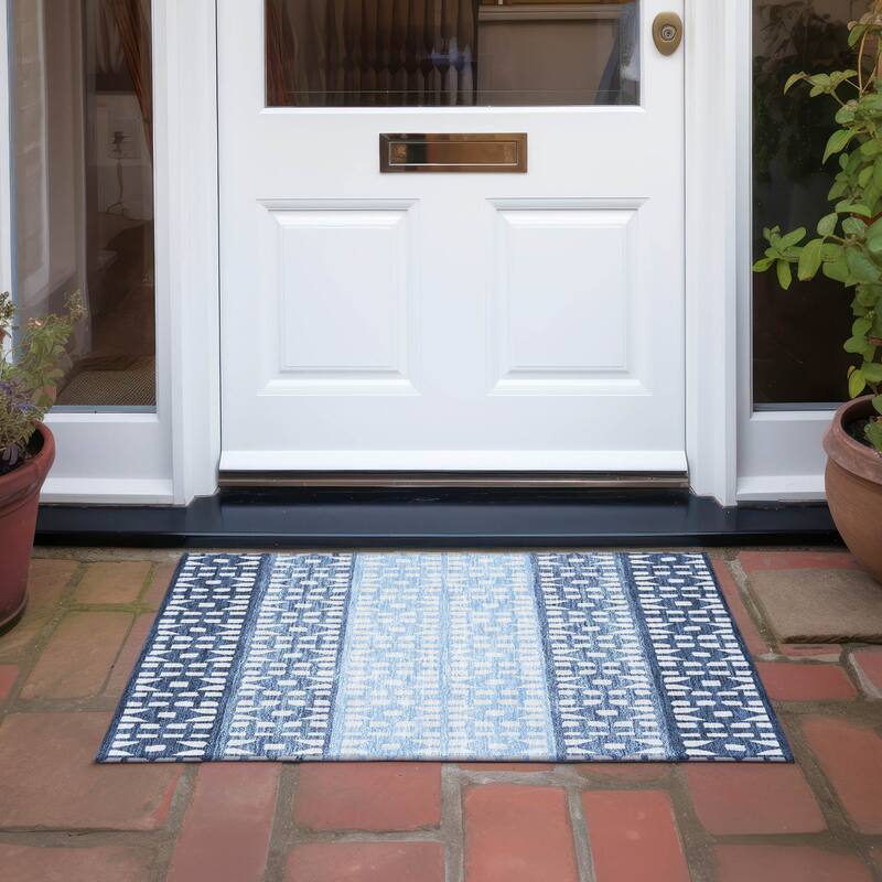 Machine Washable Indoor/ Outdoor Stripe Geo Chantille Rug - Blue - 1'8" x 2'6"