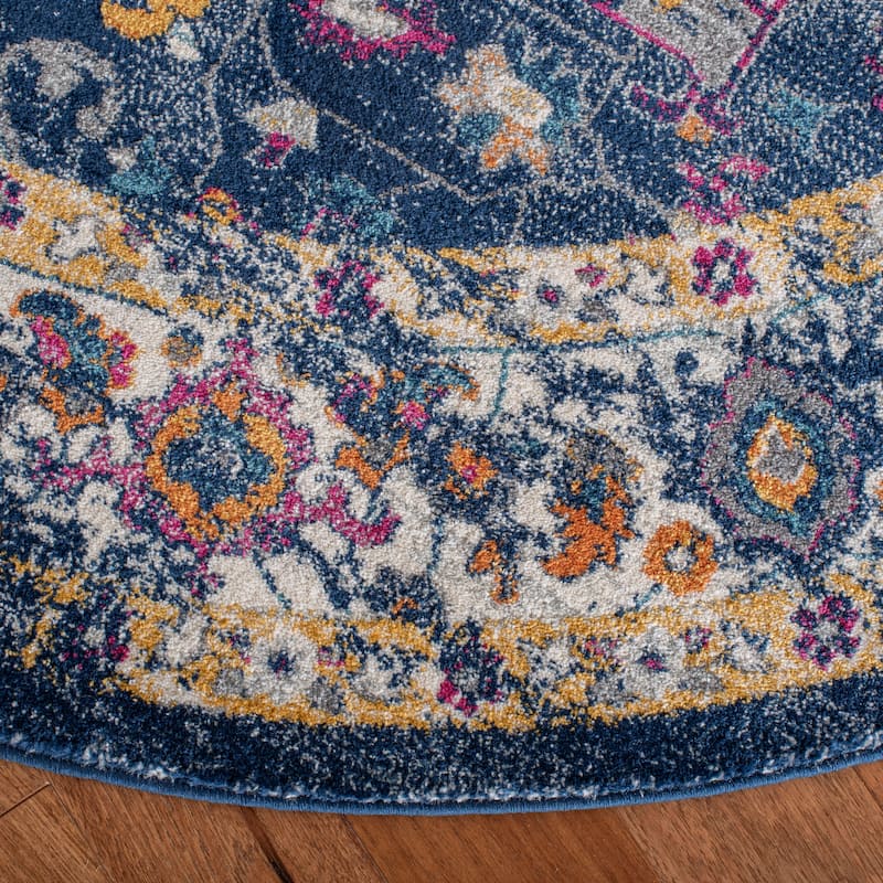 SAFAVIEH Evoke Spasenka Vintage Boho Medallion Rug