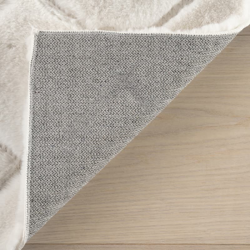 Padma Lakshmi Rhythm Diamond Plush Cloud Washable Rug