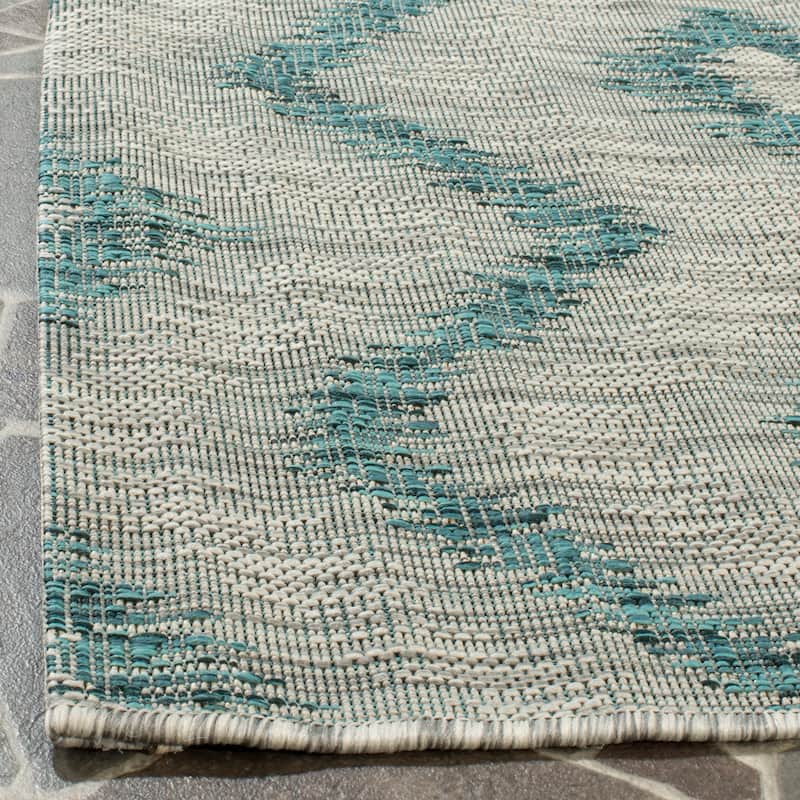 SAFAVIEH Courtyard Gorica Indoor/ Outdoor Waterproof Patio Backyard Rug