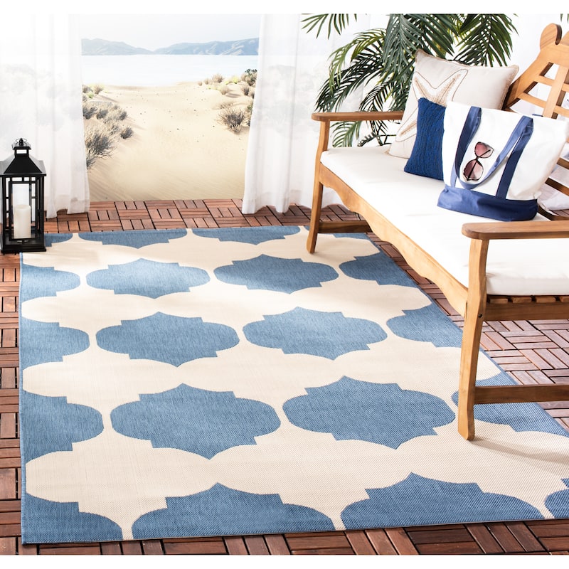 SAFAVIEH Courtyard Marilee Indoor/ Outdoor Waterproof Patio Backyard Rug