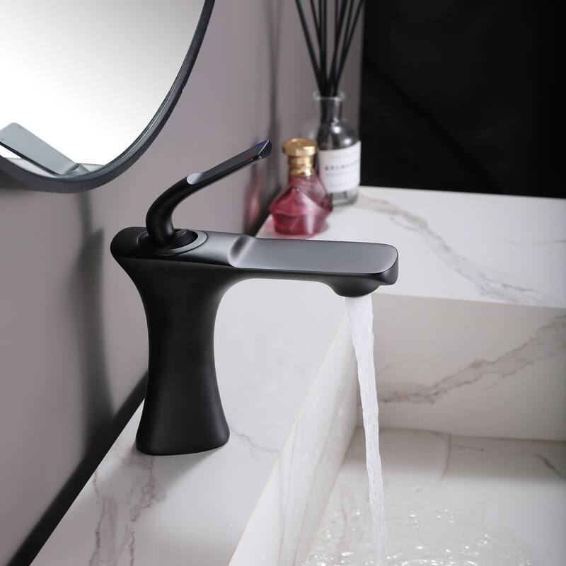 Single Handle Bahtroom Sink Faucet One Hole Bathroom Faucet Modern Basin Vanity Taps With Valve