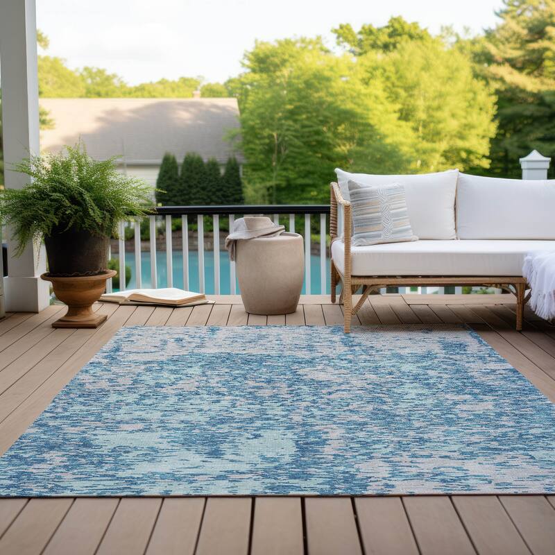 Machine Washable Indoor/ Outdoor Abstract Pixels Chantille Rug