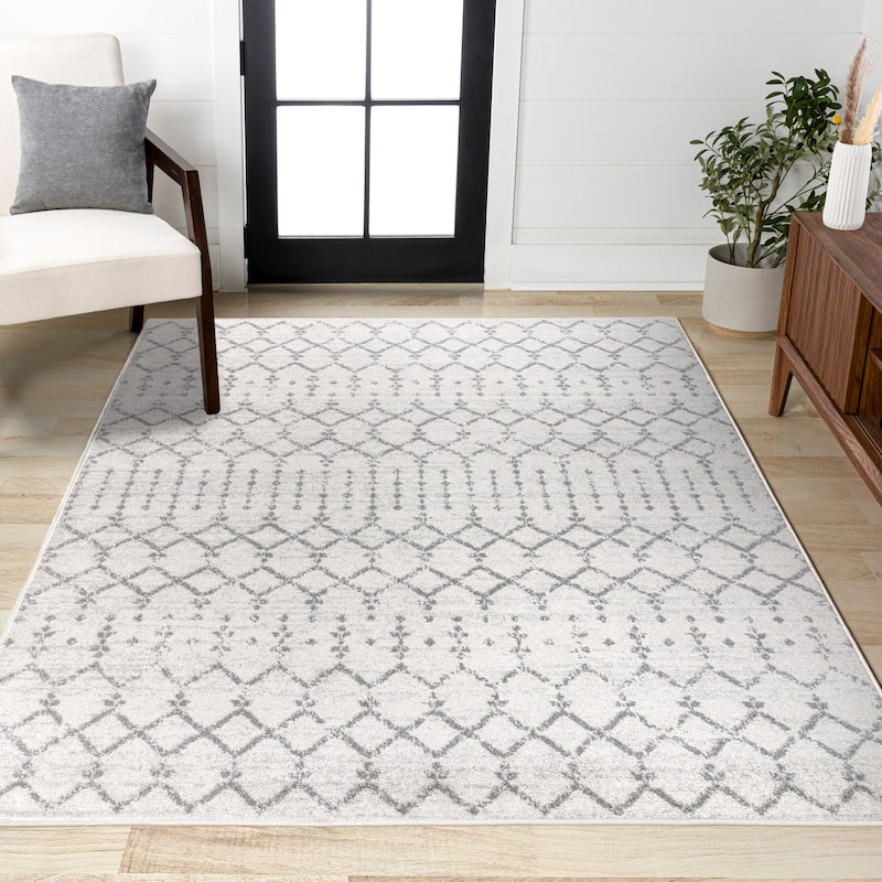 JONATHAN Y Modern HYPE Boho Vintage Diamond Area Rug - 4 X 6 - Cream/Gray