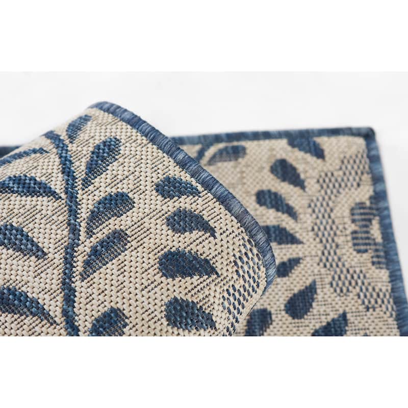 Momeni Riviera Floral Indoor Outdoor Rug