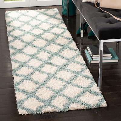 SAFAVIEH, Dallas Shag Rashmi Trellis 1.5-inch Thick Rug - 2'3" x 6' Runner