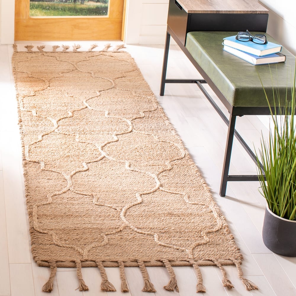 SAFAVIEH Handmade Natural Fiber Karsyn Jute Tassel Rug