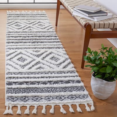 SAFAVIEH Moroccan Tassel Shag Zennure 2-inch Thick Rug - 2'3" x 8' Runner