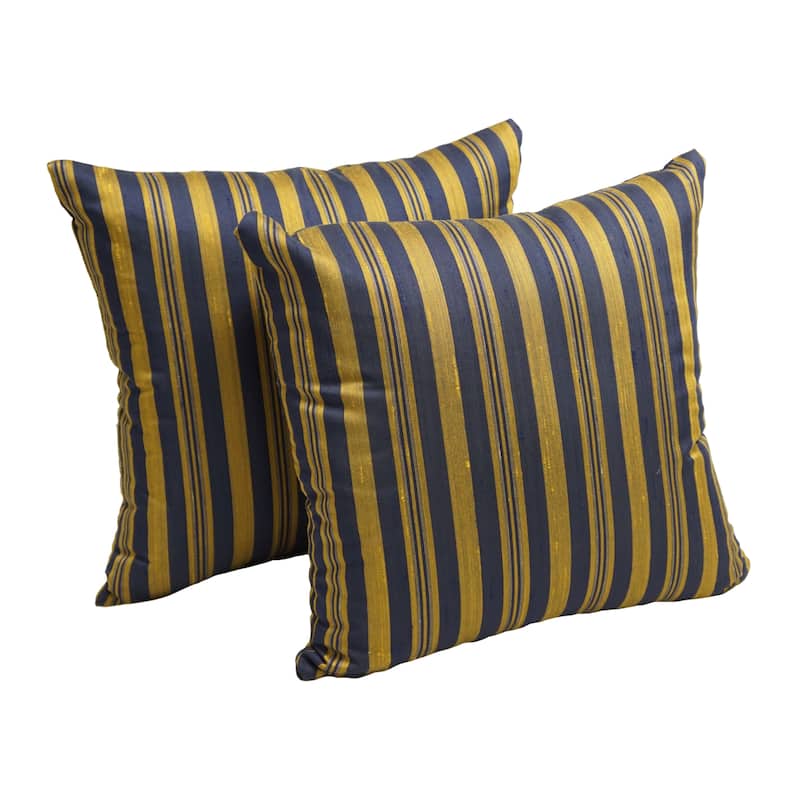 17-inch Jacquard Throw Pillows (Set of 1, 2,or 4) - Set of 2 - Royal Wedding