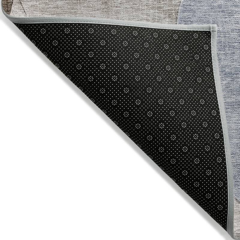 HomeRoots Geometric Transitional Rectangle Outdoor Rug