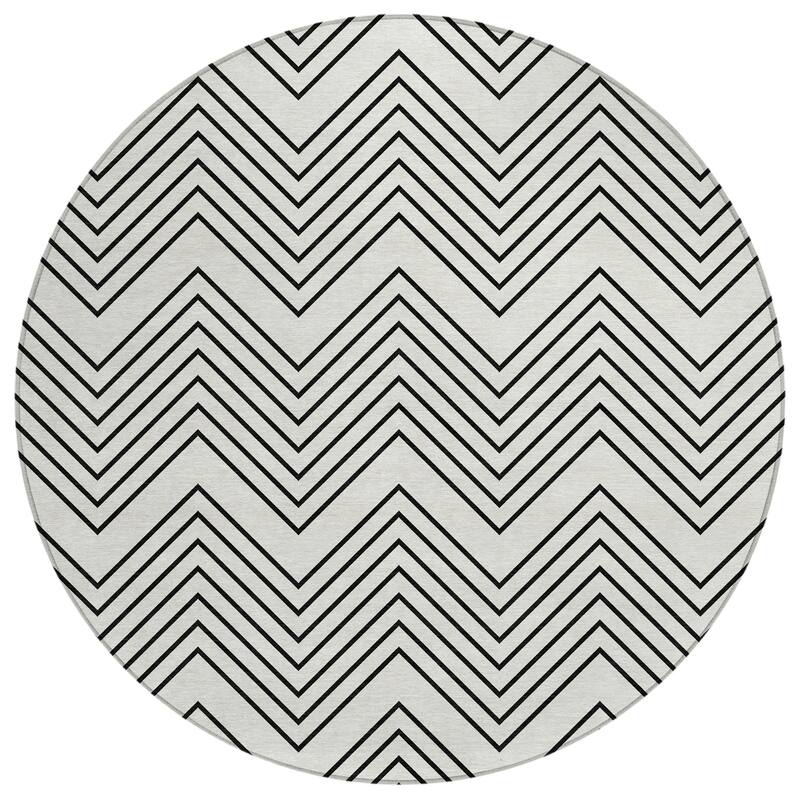 Machine Washable Indoor/ Outdoor Modern Chevron Chantille Rug