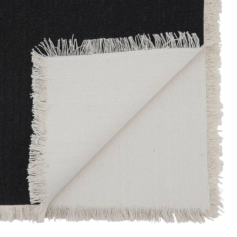 Table Runner With Fringe Border Design