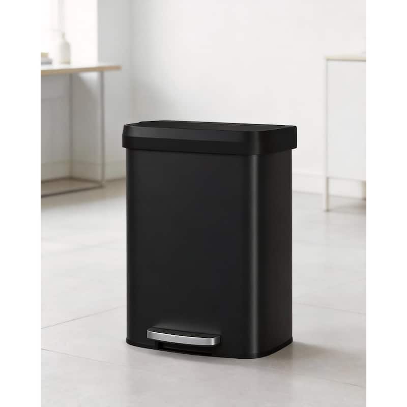 Metal Step-on Trash Can, with Lid - Black - 15.8 Gallons