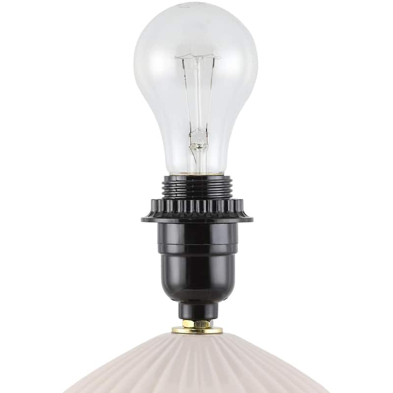 Livabliss Vadso Traditional Accent Table Lamp