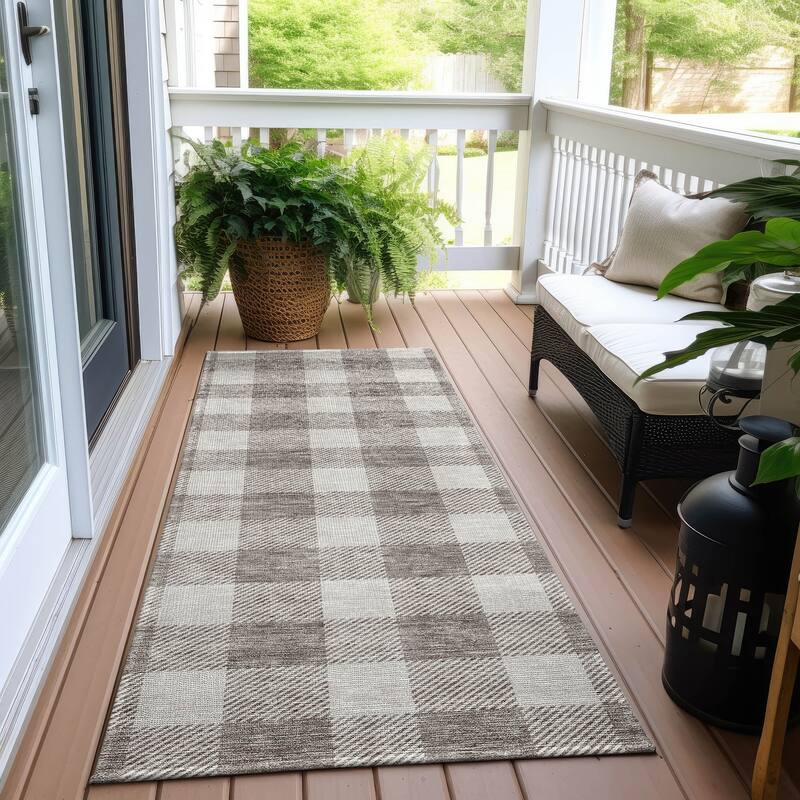 Machine Washable Indoor/ Outdoor Chantille Plaid Rug - Taupe - 2'3" x 7'6"