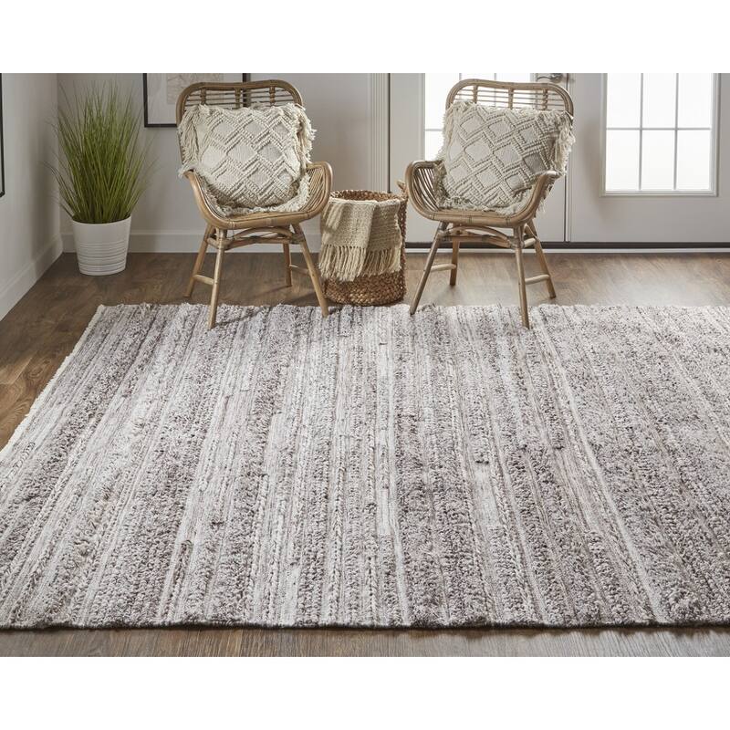 Zume Traditional Stain Resistant Woven Soft Durable Area Rug By HomeRoots - 5' x 8'