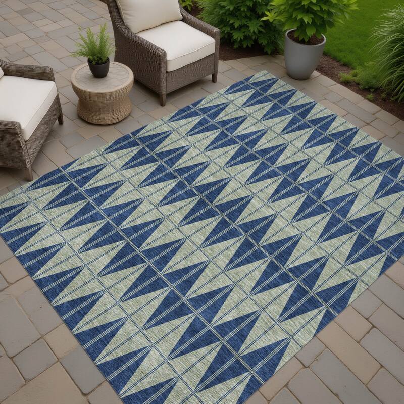 Machine Washable Indoor/ Outdoor Modern Zeke Chantille Rug