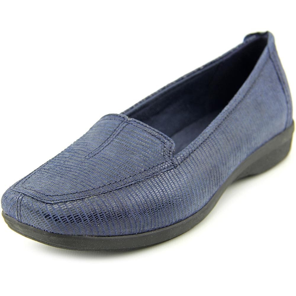 clarks square toe shoes