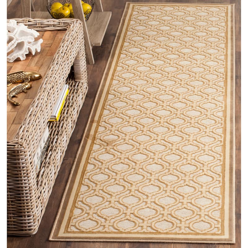 Martha Stewart by SAFAVIEH Handmade Takiko Viscose Rug - 2'2" x 8' Runner - Shortbread