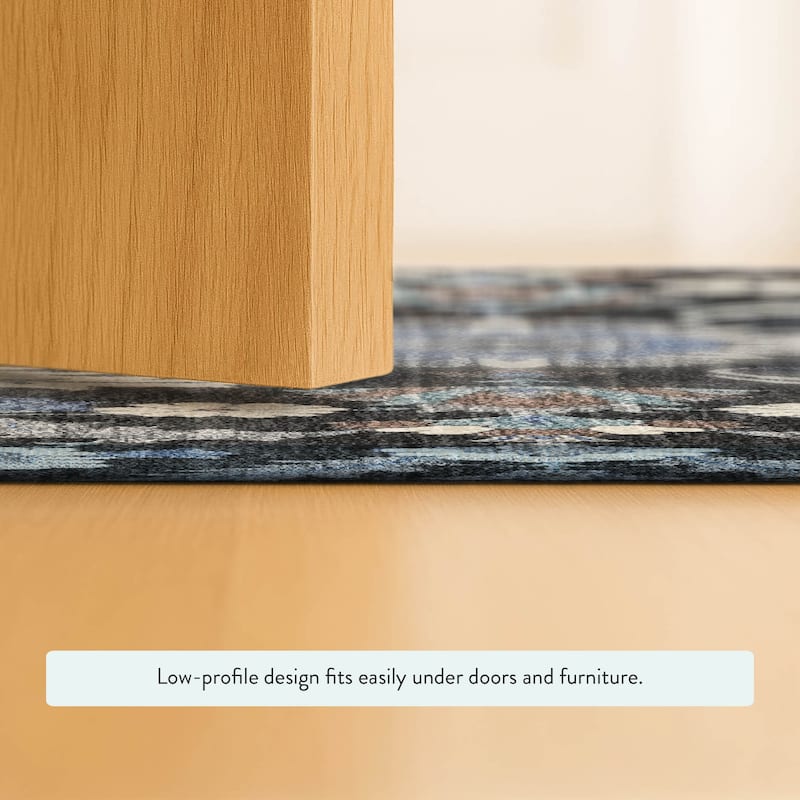 Machine Washable Indoor/ Outdoor Traditional Lanelle Chantille Rug