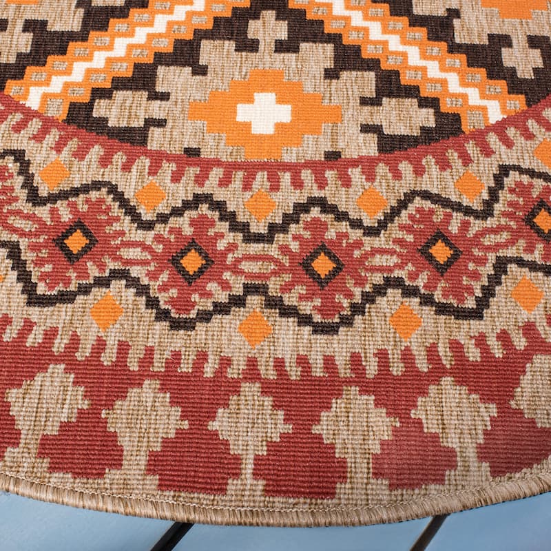 SAFAVIEH Veranda Eyvor Indoor/ Outdoor Waterproof Patio Backyard Rug