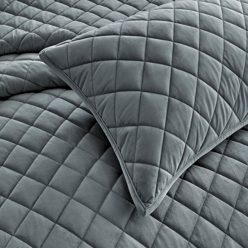 Pointehaven Heavy-Weight Oversized Diamond Design Velvet Quilt Sets