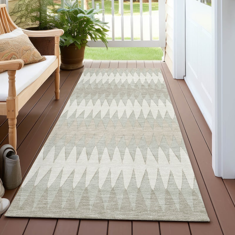 Machine Washable Indoor/ Outdoor Chantille Contemporary Rug - Ivory - 2'3" x 7'6"