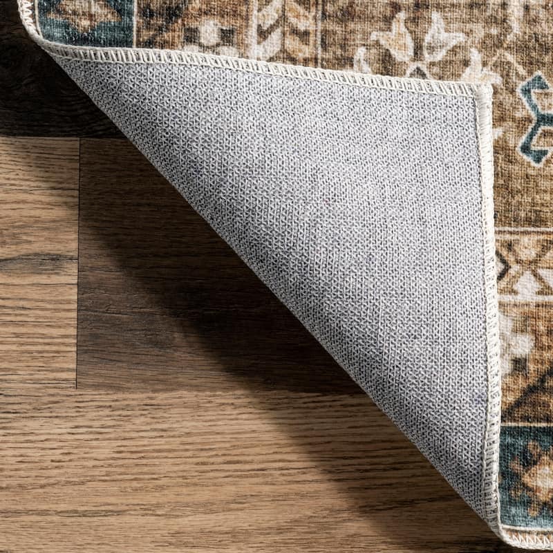 Jessamine Geometric Machine Washable Area Rug