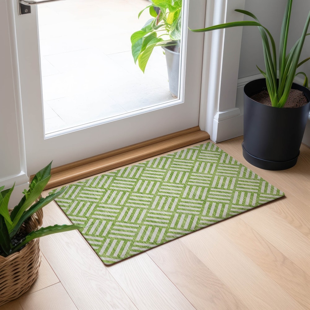 Machine Washable Indoor/ Outdoor Chantille Contemporary Geo Rug