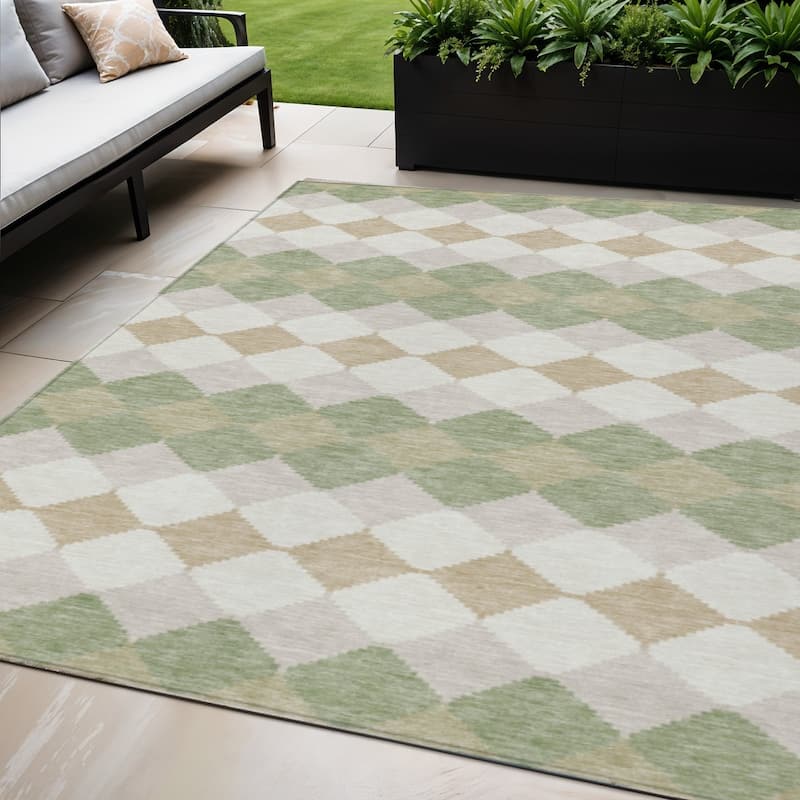 HomeRoots Geometric Transitional Rectangle Outdoor Rug - 5' X 8'