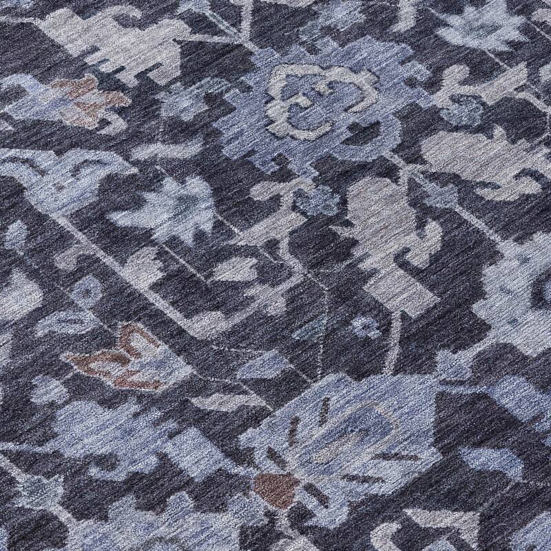 Machine Washable Indoor/ Outdoor Casual Traditional Chantille Rug