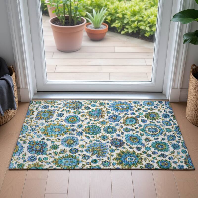 Machine Washable Indoor/Outdoor Traditional Farmhouse Chantille Rug