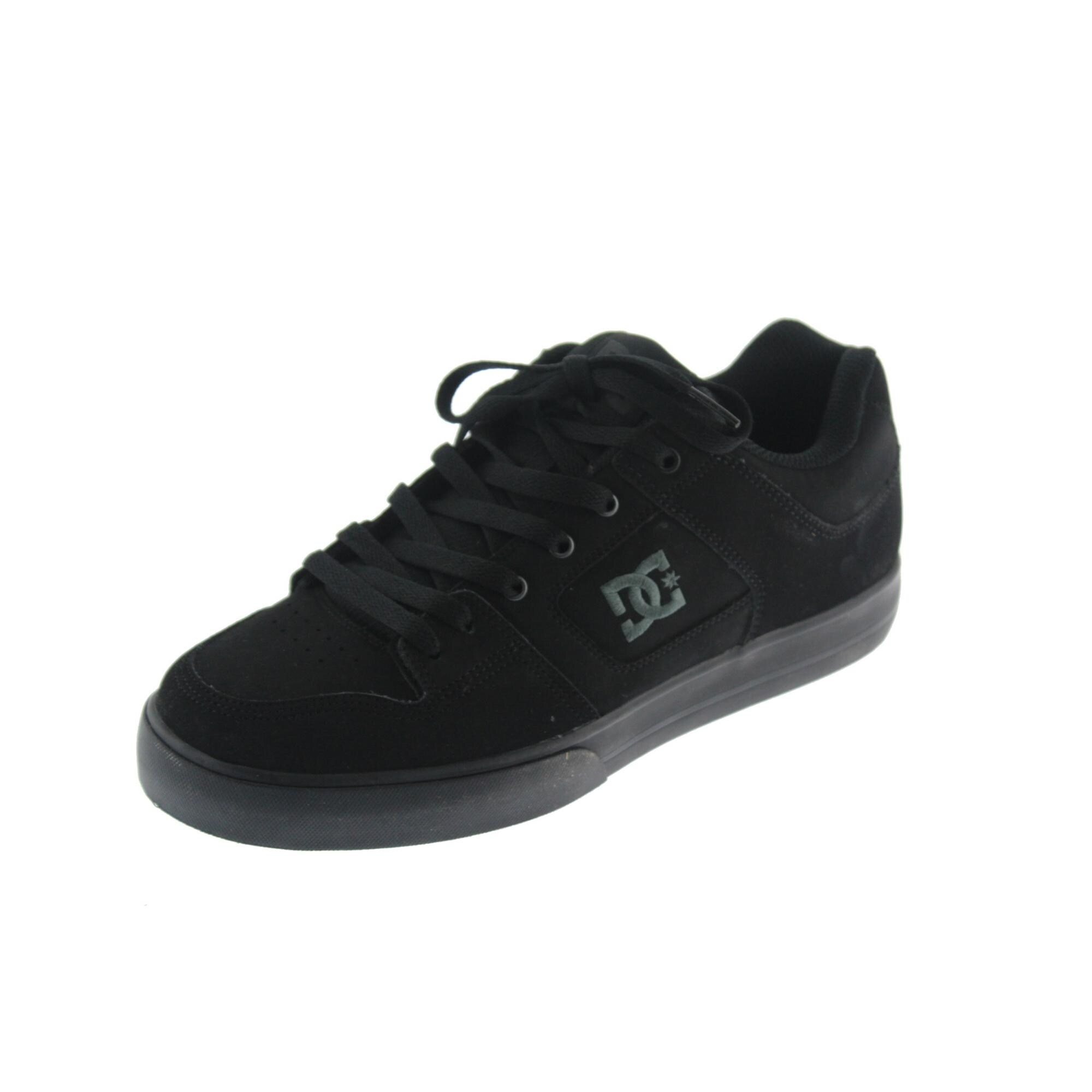 dc all black skate shoes