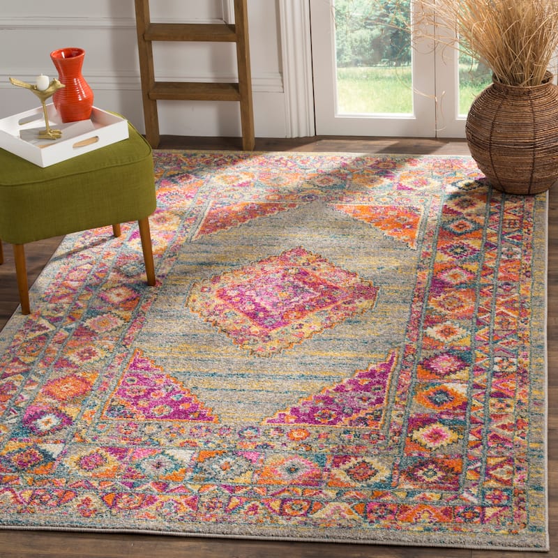SAFAVIEH Madison Matxalen Vintage Boho Oriental Rug - 6' x 9' - Light Grey/Fuchsia - Rectangle