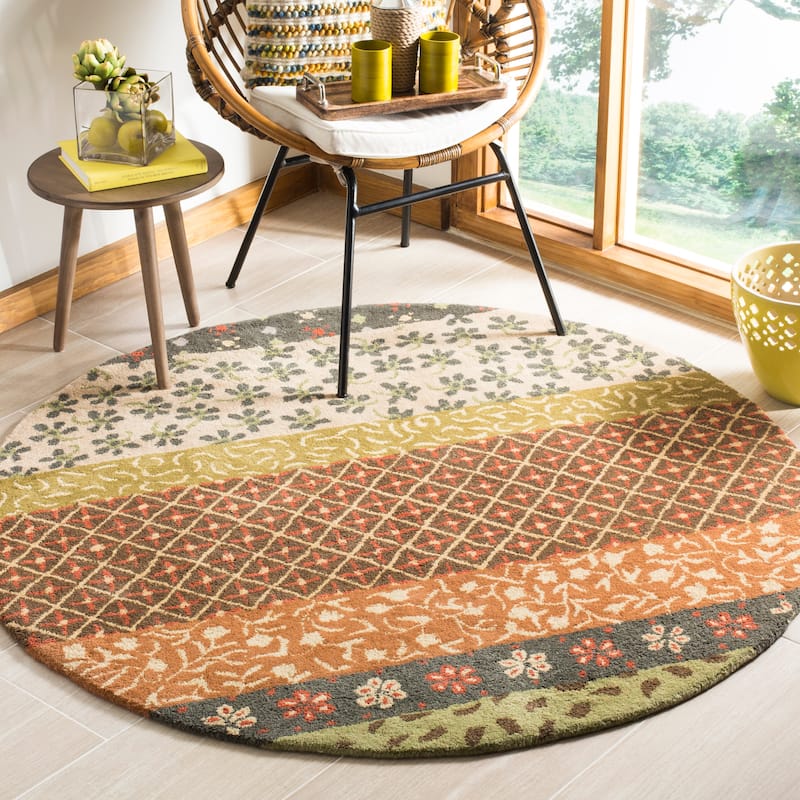 SAFAVIEH Handmade Bella Soava Modern Floral Wool Rug - 5' Round - Ivory/Multi