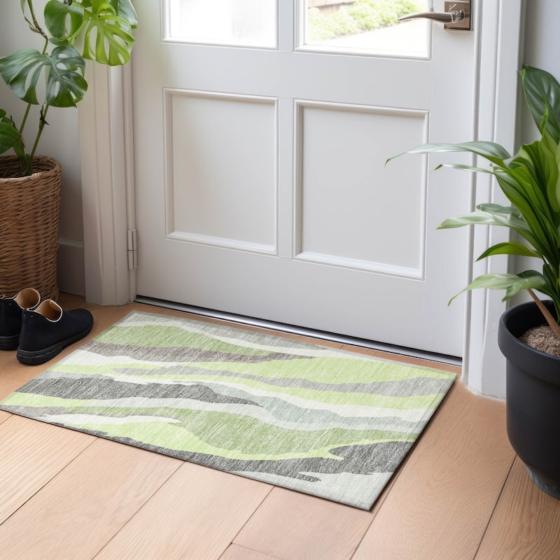 Machine Washable Indoor/ Outdoor Abstract Contemporary Chantille Rug - Mint - 1'8" x 2'6"