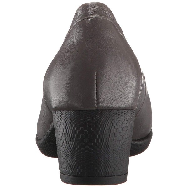 softwalk imperial pump