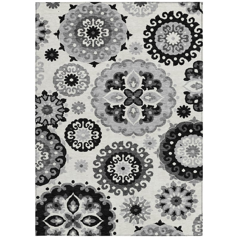HomeRoots Floral Medallion Transitional Rectangle Outdoor Rug
