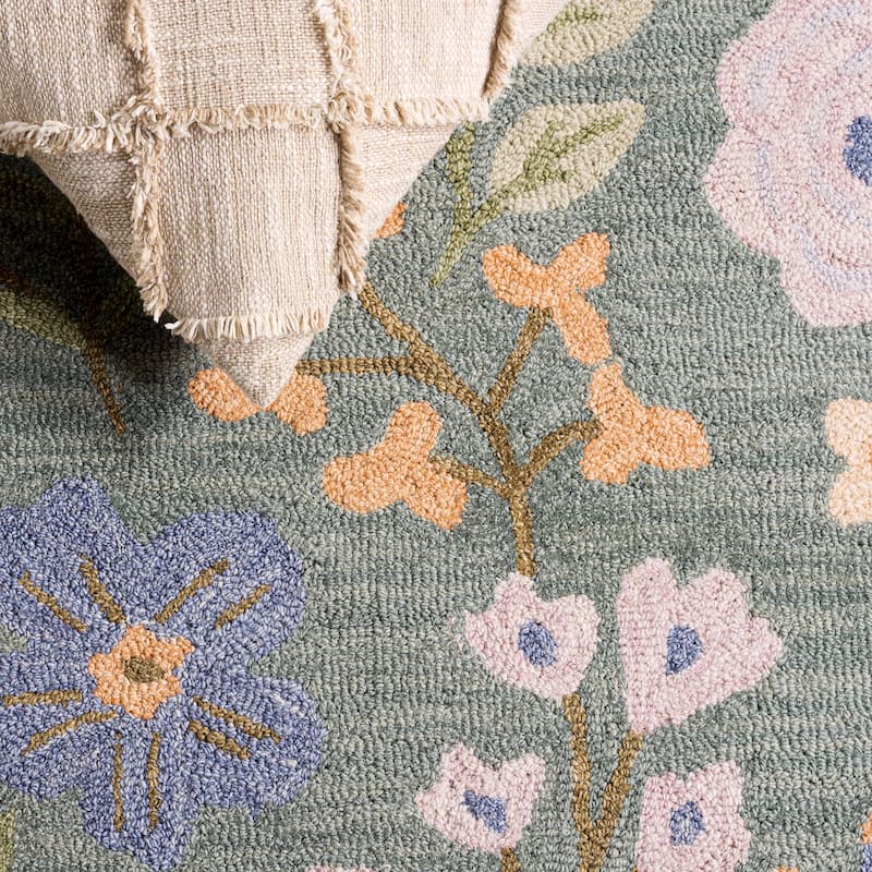 SAFAVIEH Handmade Jardin Mitrita Shabby Elegance Wool Rug