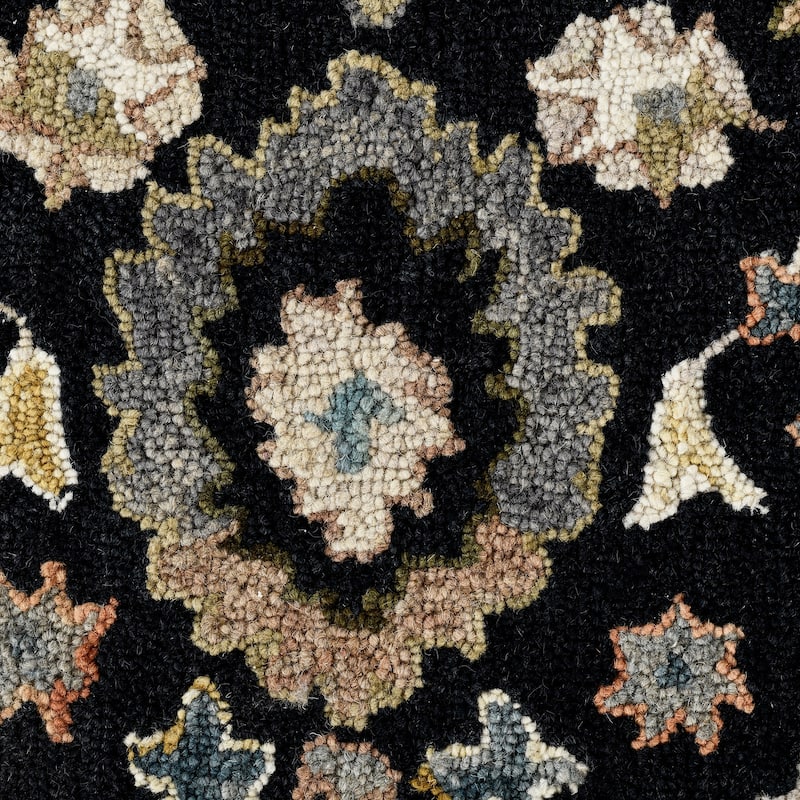 Empress Black Traditional Hand-Hooked Area Rug 2' x 3'