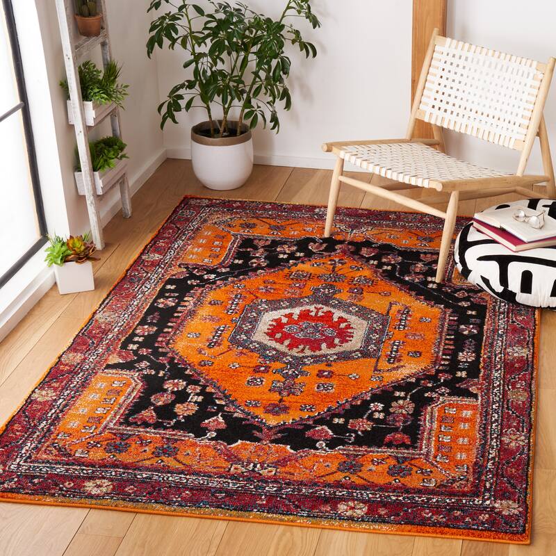 SAFAVIEH Vintage Hamadan Gertie Traditional Oriental Rug - 5'3" x 7'6" - Orange/Black