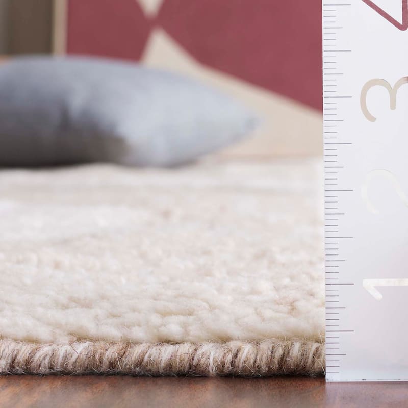 SAFAVIEH Handmade Vermont Dione Transitional Wool Rug