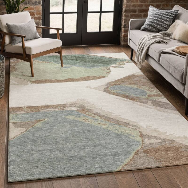 Machine Washable Indoor/ Outdoor Modern Cheney Chantille Rug
