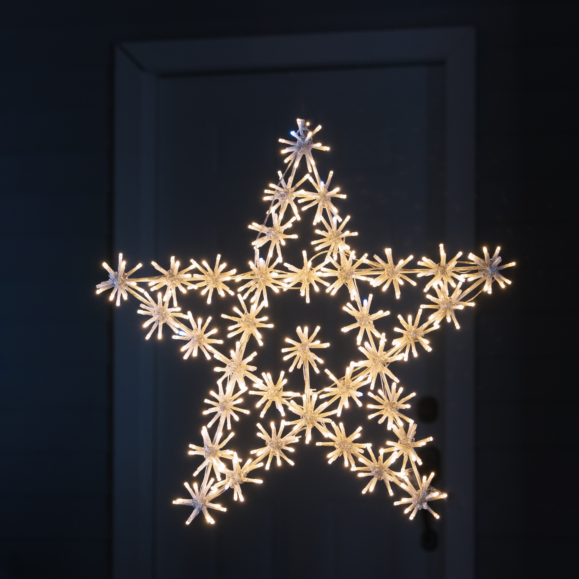 Mesmerizing 432 LED White Metal Snowflake Star Light - Medium