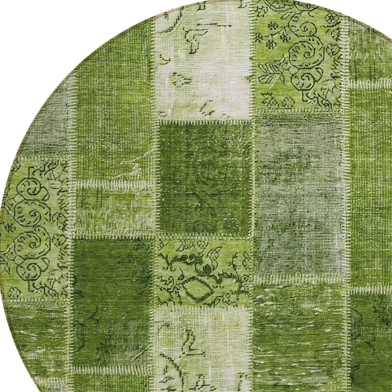 HomeRoots Patchwork Traditional Rectangle Outdoor Rug