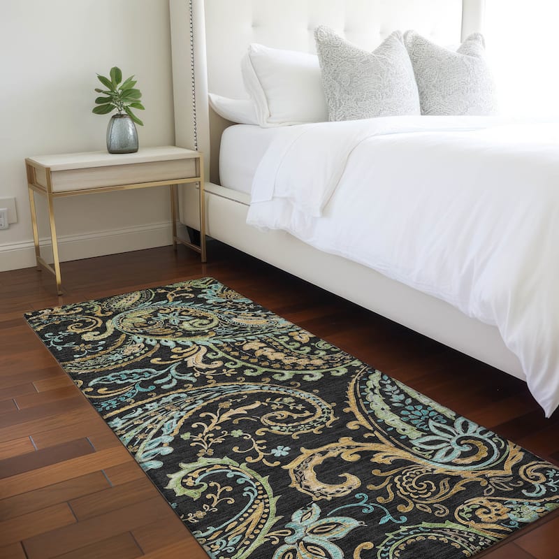 Machine Washable Indoor/ Outdoor Paisley Chantille Rug - Black - 2'3" x 7'6"