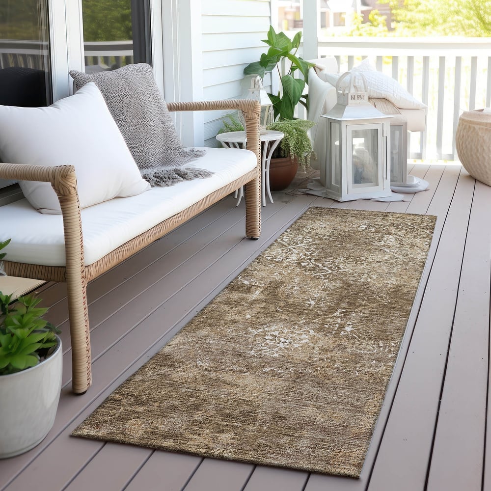 Machine Washable Indoor/ Outdoor Chantille Distressed Traditional Rug