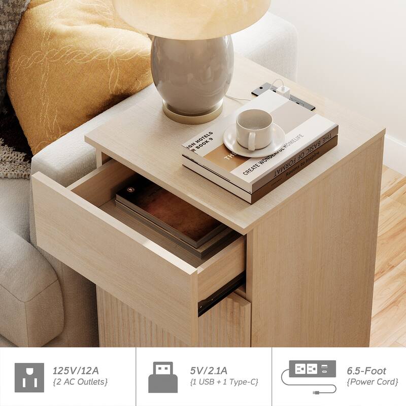 Modern Minimalist Nightstand Set Of 2 With Built-In Outlets, Reed Pattern Design