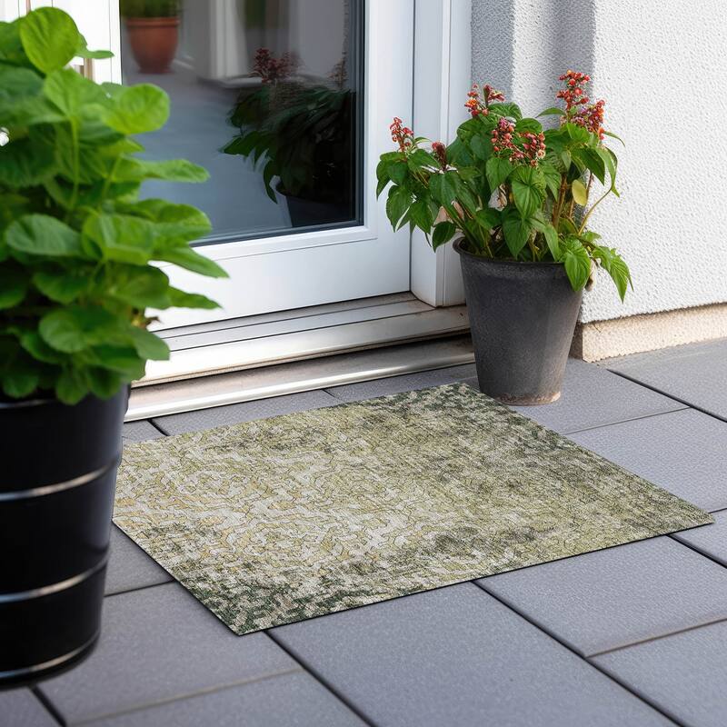 Machine Washable Indoor/ Outdoor Chantille Transitional Rug - Green - 1'8" x 2'6"